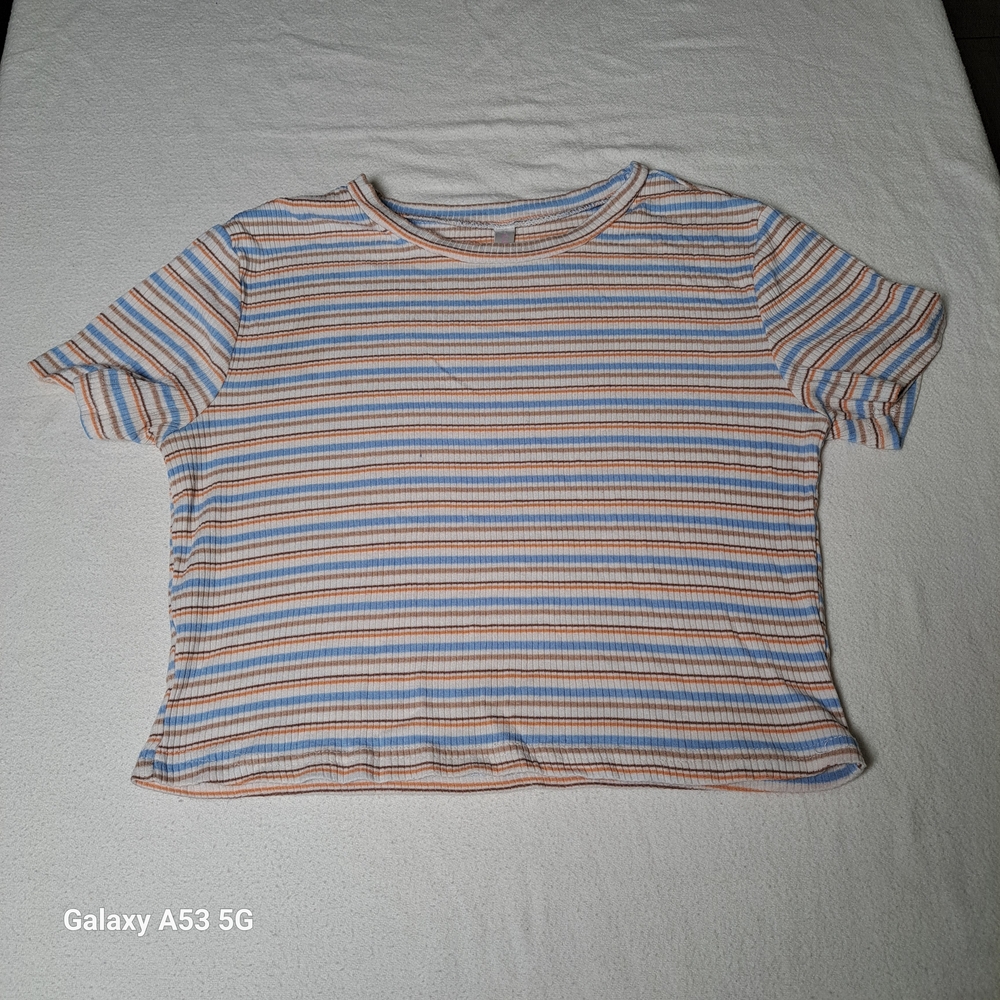Striped Ribbed Short Sleeve Tee in White, Blue & Tan